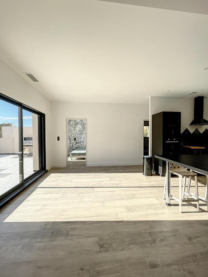 Villa 400M2 Piscine Interieure Tres Calme Agde Exteriör bild