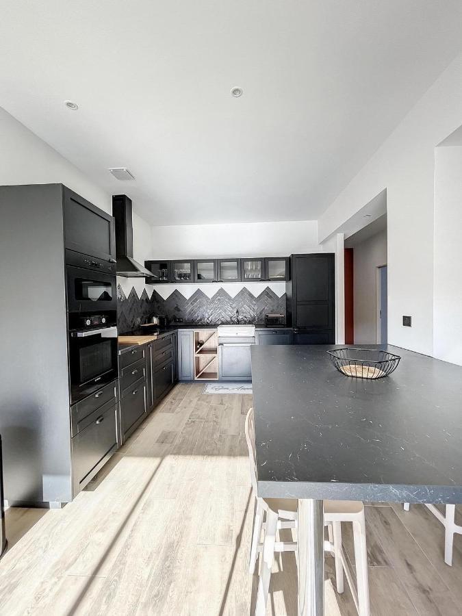 Villa 400M2 Piscine Interieure Tres Calme Agde Exteriör bild