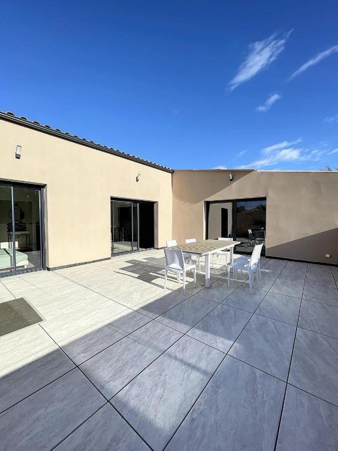 Villa 400M2 Piscine Interieure Tres Calme Agde Exteriör bild