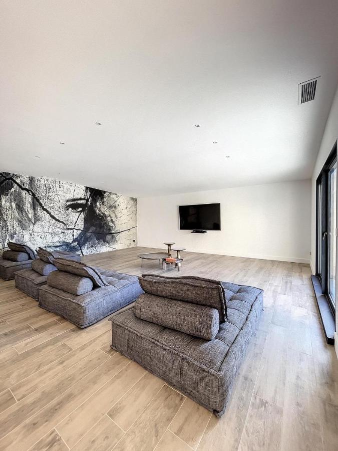 Villa 400M2 Piscine Interieure Tres Calme Agde Exteriör bild