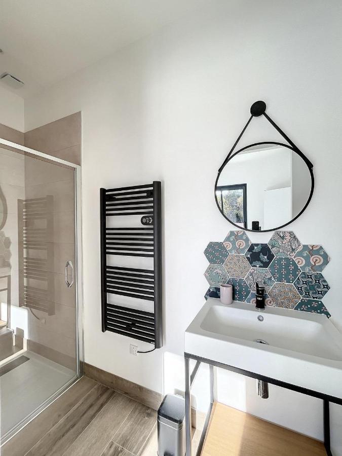 Villa 400M2 Piscine Interieure Tres Calme Agde Exteriör bild